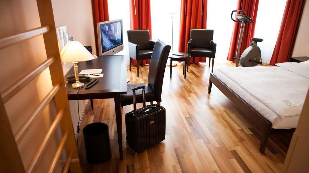 Schweizerhof Hotel Basilea